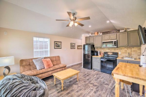 Stylish Woodville Cabin Fishing Dock Access!